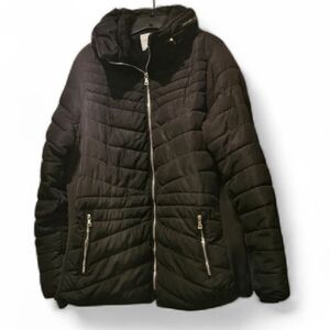 Snobbish Warm, Black Quilted Coat With Flux Fur Collar